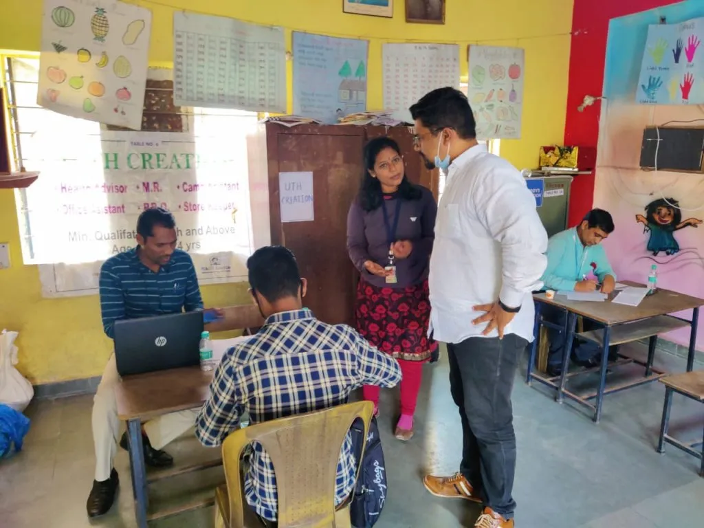 काळेवाडीतील नोकरी महोत्सवाचा १८०० तरूणांनी घेतला लाभ; १०१ जणांना थेट नोकरी | प्रभागातील तरूणांसाठी डॉ. अक्षय गंगाराम माने यांच्यातर्फे करण्यात आले होते आयोजन काळेवाडीतील नोकरी महोत्सवाचा १८०० तरूणांनी घेतला लाभ; १०१ जणांना थेट नोकरी | प्रभागातील तरूणांसाठी डॉ. अक्षय गंगाराम माने यांच्यातर्फे करण्यात आले होते आयोजन