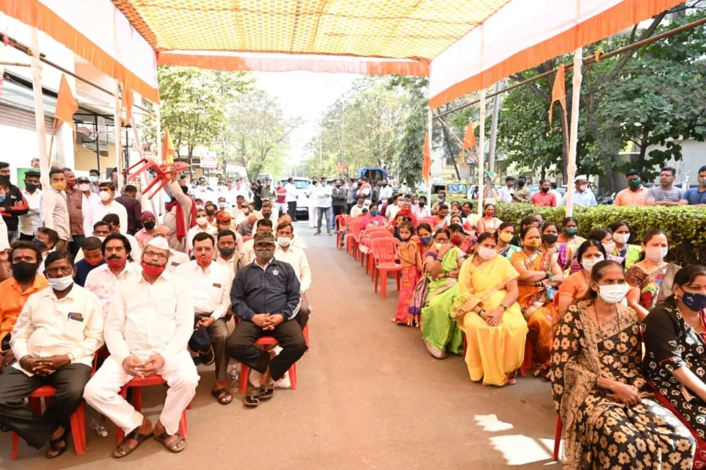 सुनिल तात्या पालकर यांच्या जनसंपर्क कार्यालयाचे खासदार श्रीरंग बारणे व आमदार भरत गोगावले यांच्या हस्ते उद्घाटन