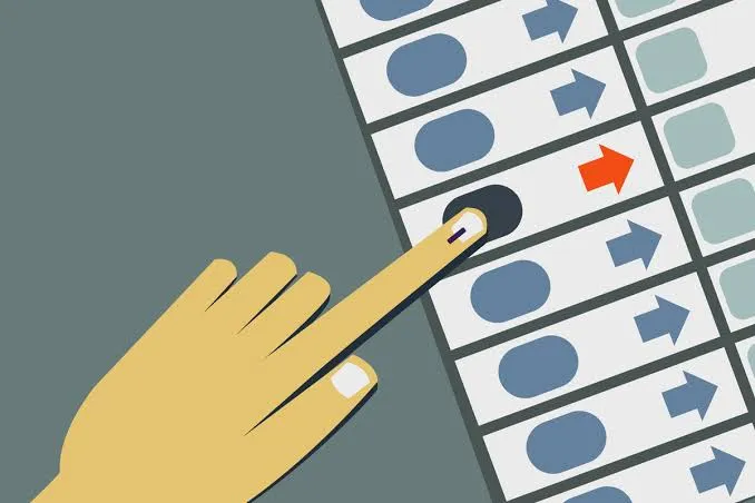महापालिका व जिल्हा परिषद निवडणुका पुढे जाण्याची शक्यता महापालिका व जिल्हा परिषद निवडणुका पुढे जाण्याची शक्यता