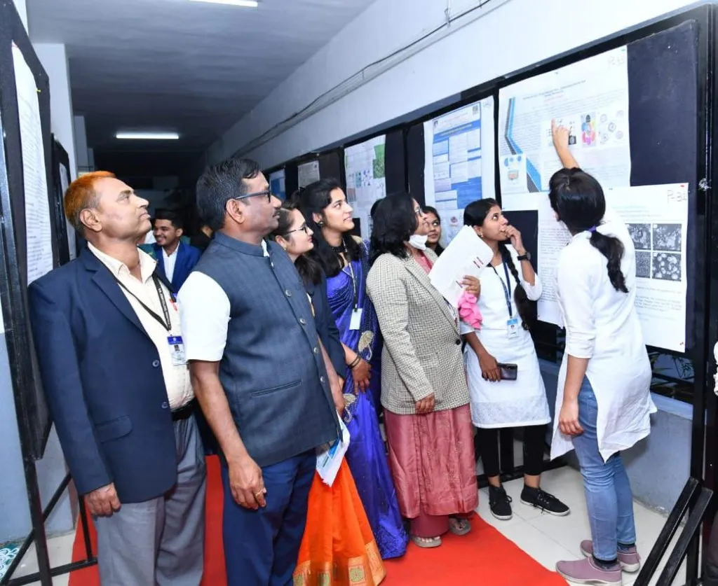 एस. एम. जोशी कॉलेजमध्ये रसायनशास्त्र विषयाची आंतरराष्ट्रीय परिषद संपन्न