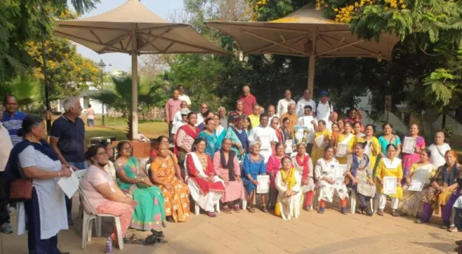 डॉ. बाबासाहेब आंबेडकर जयंती निमित्त संविधानाच्या 100 प्रस्ताविकाचे वाटप डॉ. बाबासाहेब आंबेडकर जयंती निमित्त संविधानाच्या 100 प्रस्ताविकाचे वाटप