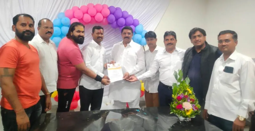 मल्हार आर्मीच्या जिल्हाध्यक्षपदी राहुल मदने यांची निवड मल्हार आर्मीच्या जिल्हाध्यक्षपदी राहुल मदने यांची निवड