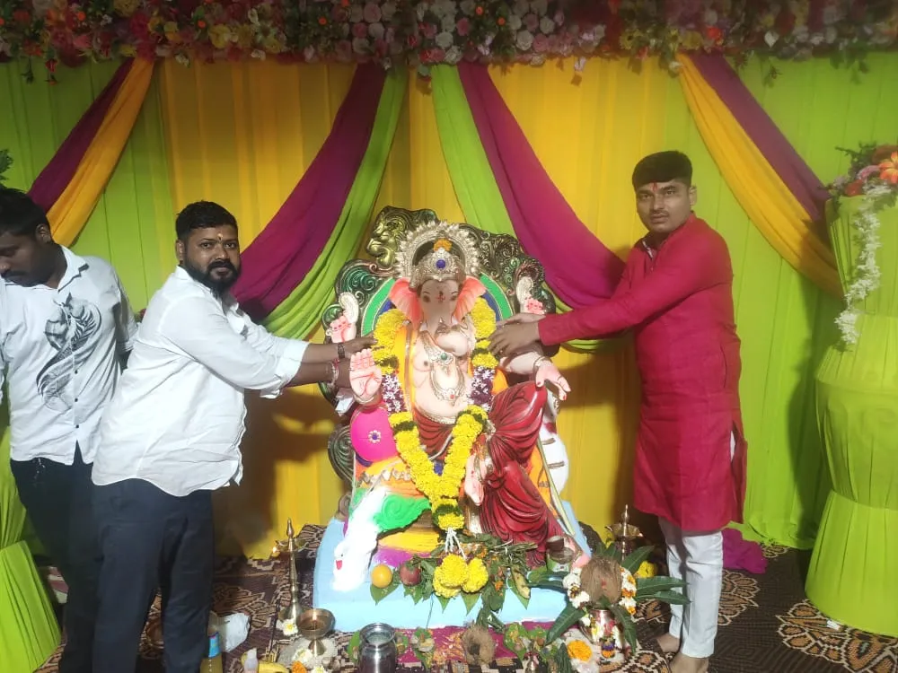 संघर्ष संस्था प्रतिष्ठानतर्फे गणेश उत्सवानिमित्त विविध कार्यक्रमांची मेजवानी संघर्ष संस्था प्रतिष्ठानतर्फे गणेश उत्सवानिमित्त विविध कार्यक्रमांची मेजवानी