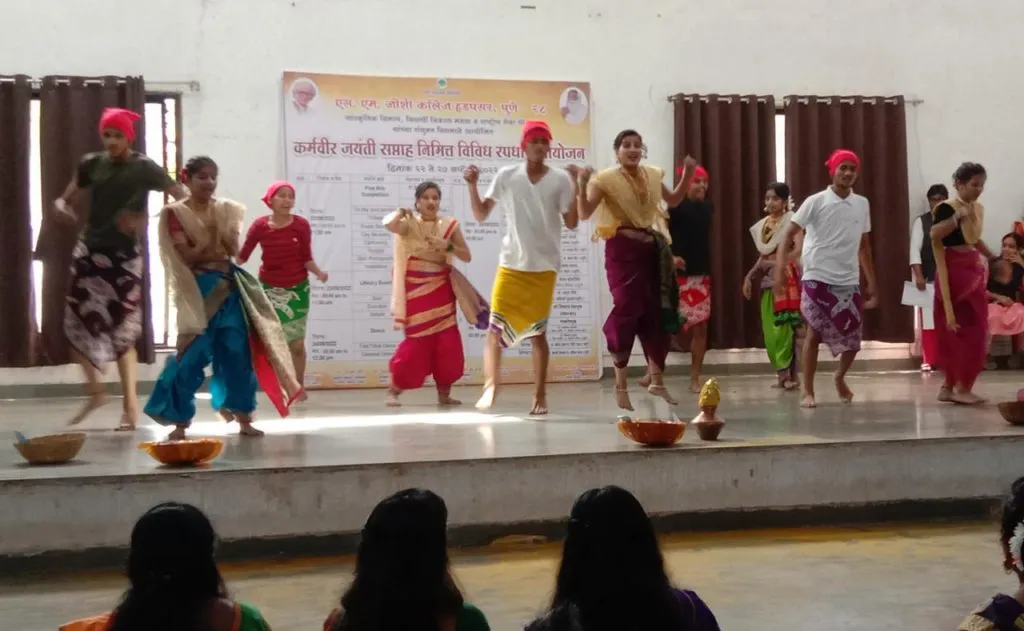 कर्मवीर जयंतीनिमित्त एस. एम. जोशी कॉलेजमध्ये विविध स्पर्धांचे आयोजन कर्मवीर जयंतीनिमित्त एस. एम. जोशी कॉलेजमध्ये विविध स्पर्धांचे आयोजन