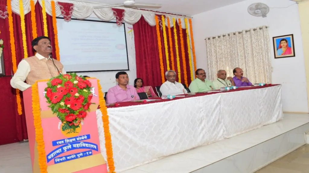एन.एस.एस. सर्वांगीण विकासाचा केंद्रबिंदू - प्राचार्य डॉ. पंडित शेळके एन.एस.एस. सर्वांगीण विकासाचा केंद्रबिंदू - प्राचार्य डॉ. पंडित शेळके