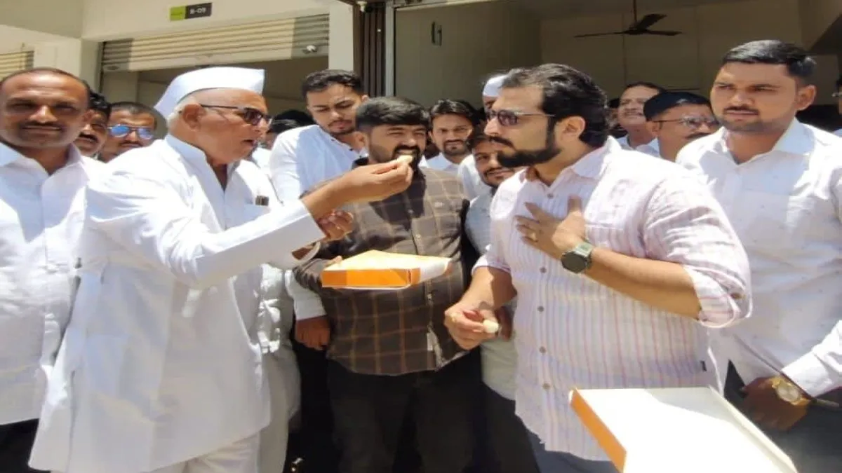 आजचा दिवस दसरा दिवाळीसारखा आनंदाचा - खासदार डॉ. अमोल कोल्हे आजचा दिवस दसरा दिवाळीसारखा आनंदाचा - खासदार डॉ. अमोल कोल्हे