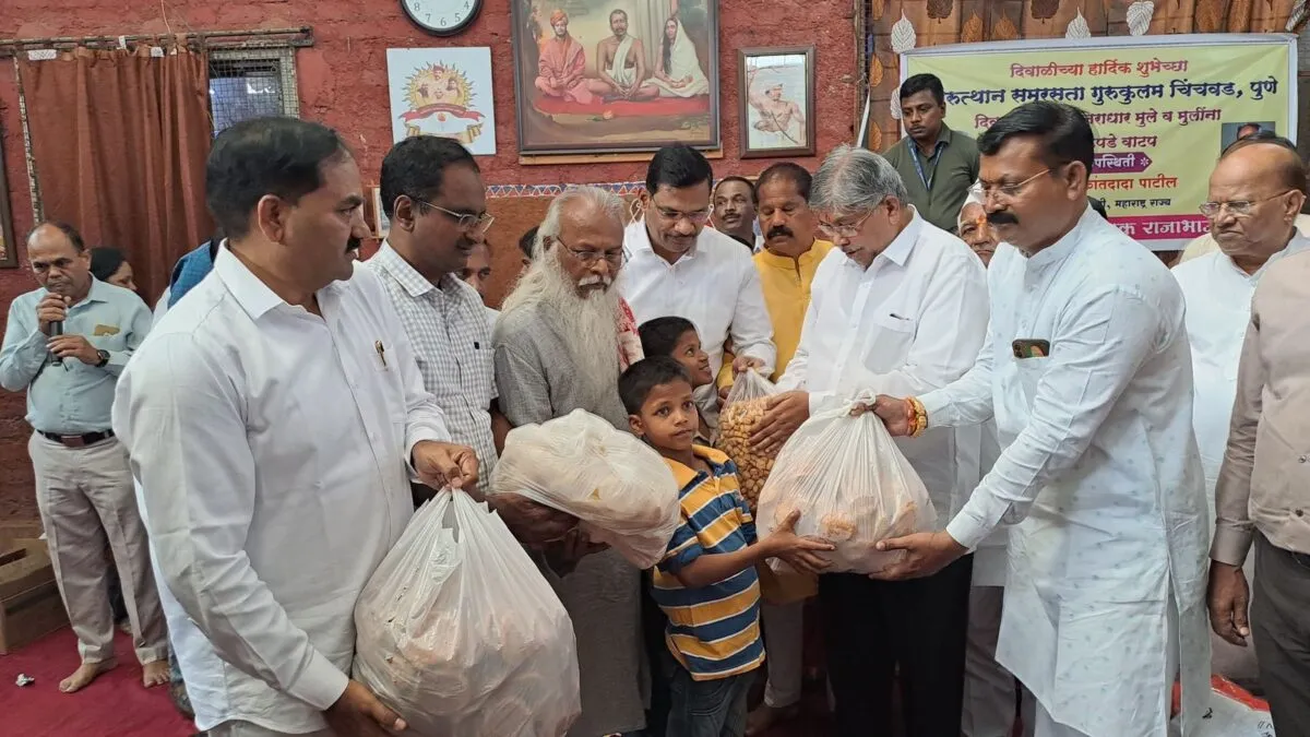 शेवटच्या घटकांपर्यंत भाजपाने साजरी केली दिवाळी अन् भाऊबीज! शेवटच्या घटकांपर्यंत भाजपाने साजरी केली दिवाळी अन् भाऊबीज!