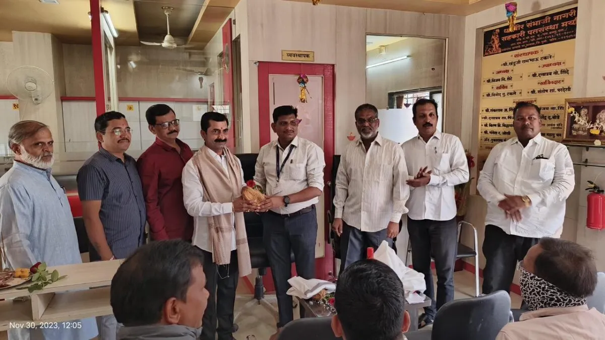 धर्मवीर संभाजी नागरी सहकारी पतसंस्था तळेगाव दाभाडेच्या उपाध्यक्ष पदी जितेंद्र बोत्रे यांची बिनविरोध निवड धर्मवीर संभाजी नागरी सहकारी पतसंस्था तळेगाव दाभाडेच्या उपाध्यक्ष पदी जितेंद्र बोत्रे यांची बिनविरोध निवड
