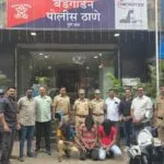 सिनीयर बुकिंग क्लर्क (सीसीटीसी) यांना जिवे ठार मारण्याचा प्रयत्न करून जबरी चोरी तीन आरोपींना अटक; बंडगार्डन पोलीस तपास पथकाची कामगिरी