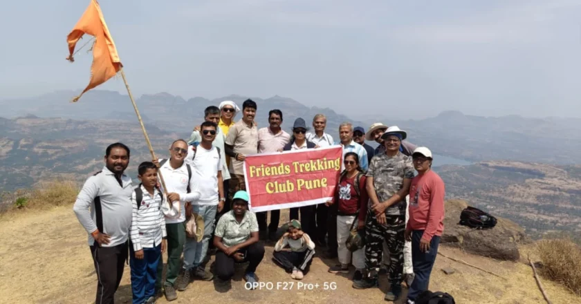 शिवजयंतीनिमित्त फ्रेंड्स ट्रेकिंग क्लबची अतिशय दुर्गम भागातील भैरवगड व घनचक्कर गडावर यशस्वी चढाई